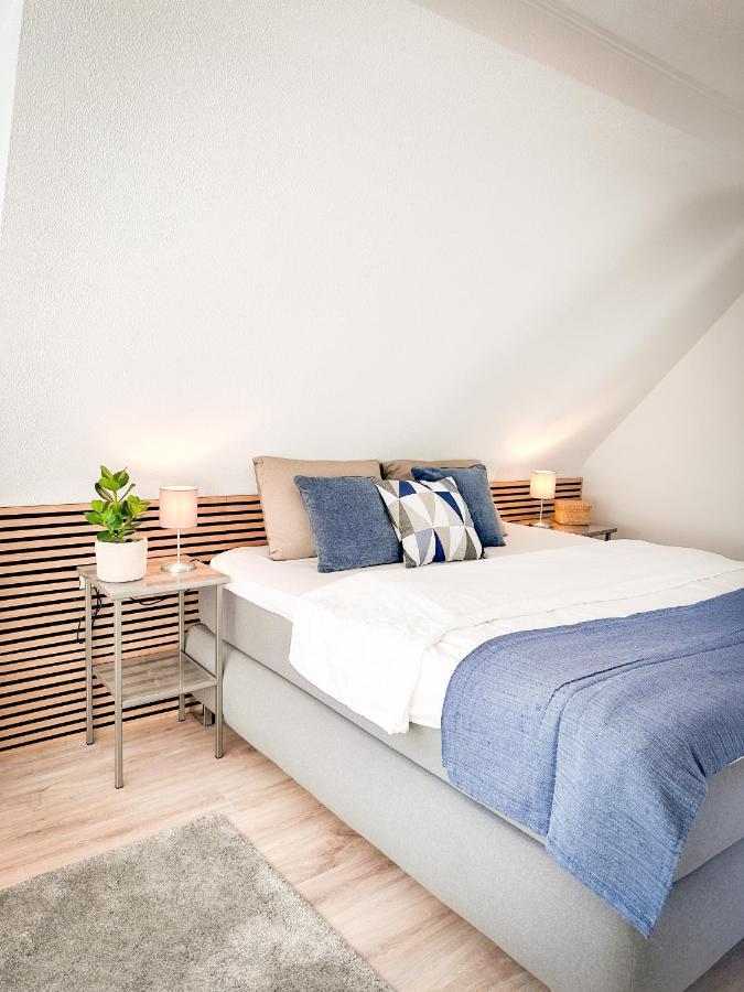 Schoenes Modernes Einfamilienhaus Fuer 1 Bis 6 Personen Rimpar Exteriör bild